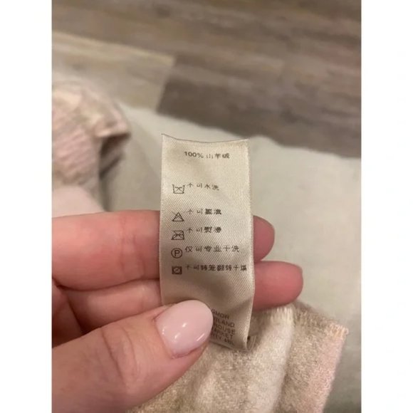 RARE - Burberry Scarf - Blush Pink - Picture 2 of 6